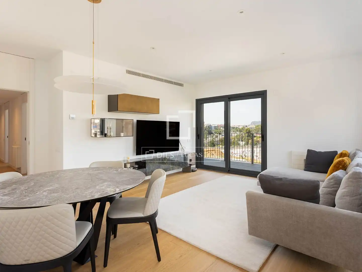 Living room of Flat for rent in Barcelona  with Air Conditioner, Heating and Parquet flooring