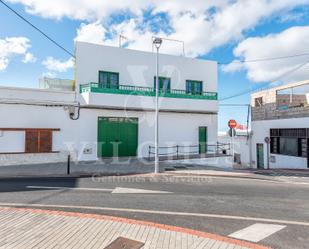 Vista exterior de Casa o xalet en venda en Tías amb Terrassa i Balcó