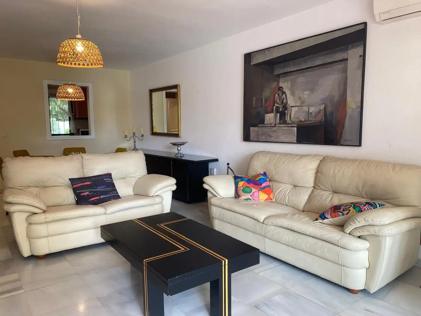 Sala de estar de Piso de alquiler en Marbella con Amueblado y Se aceptan mascotas