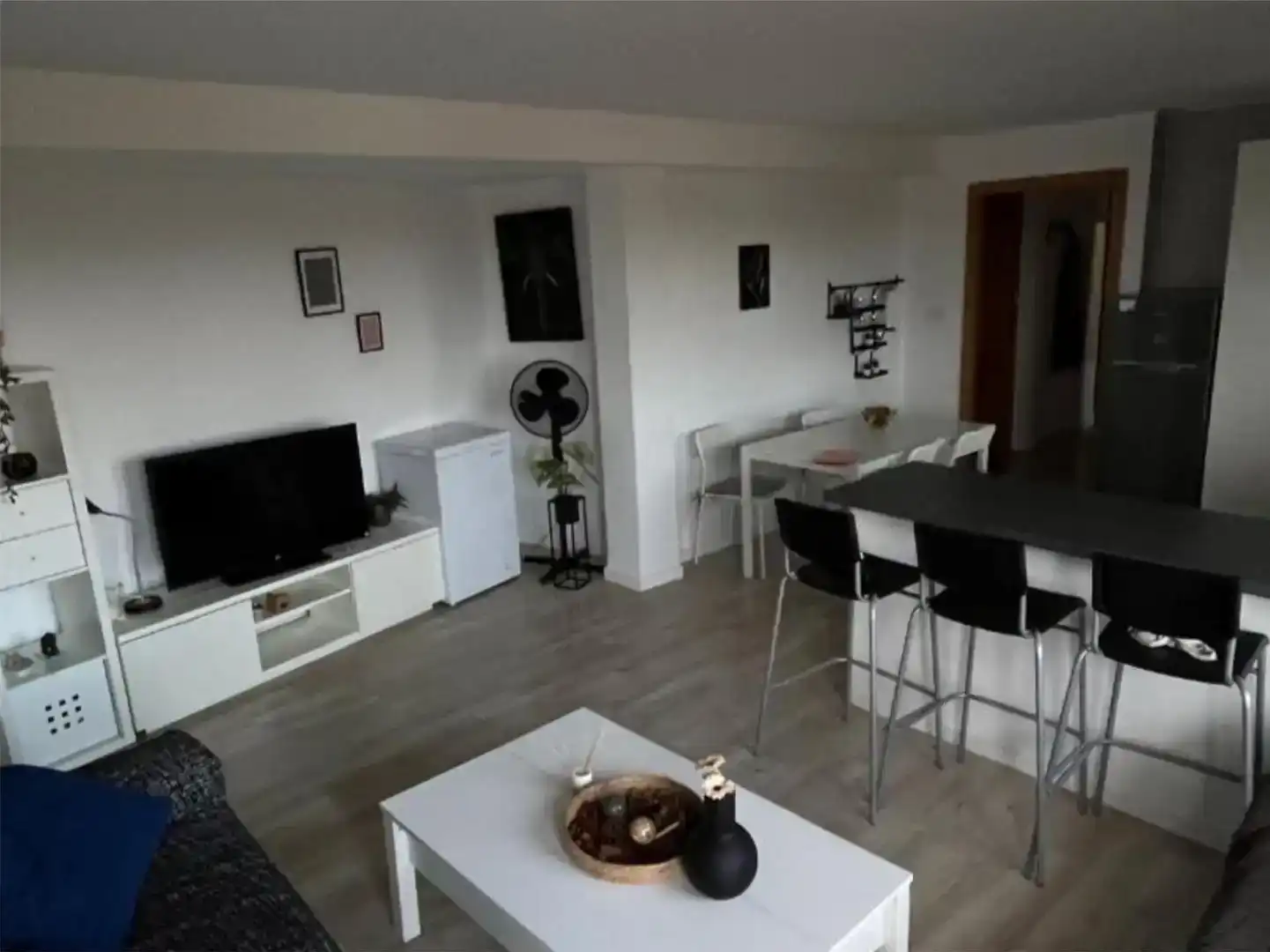 Living room of Flat for rent in Godella  with Parquet flooring, Furnished and Balcony