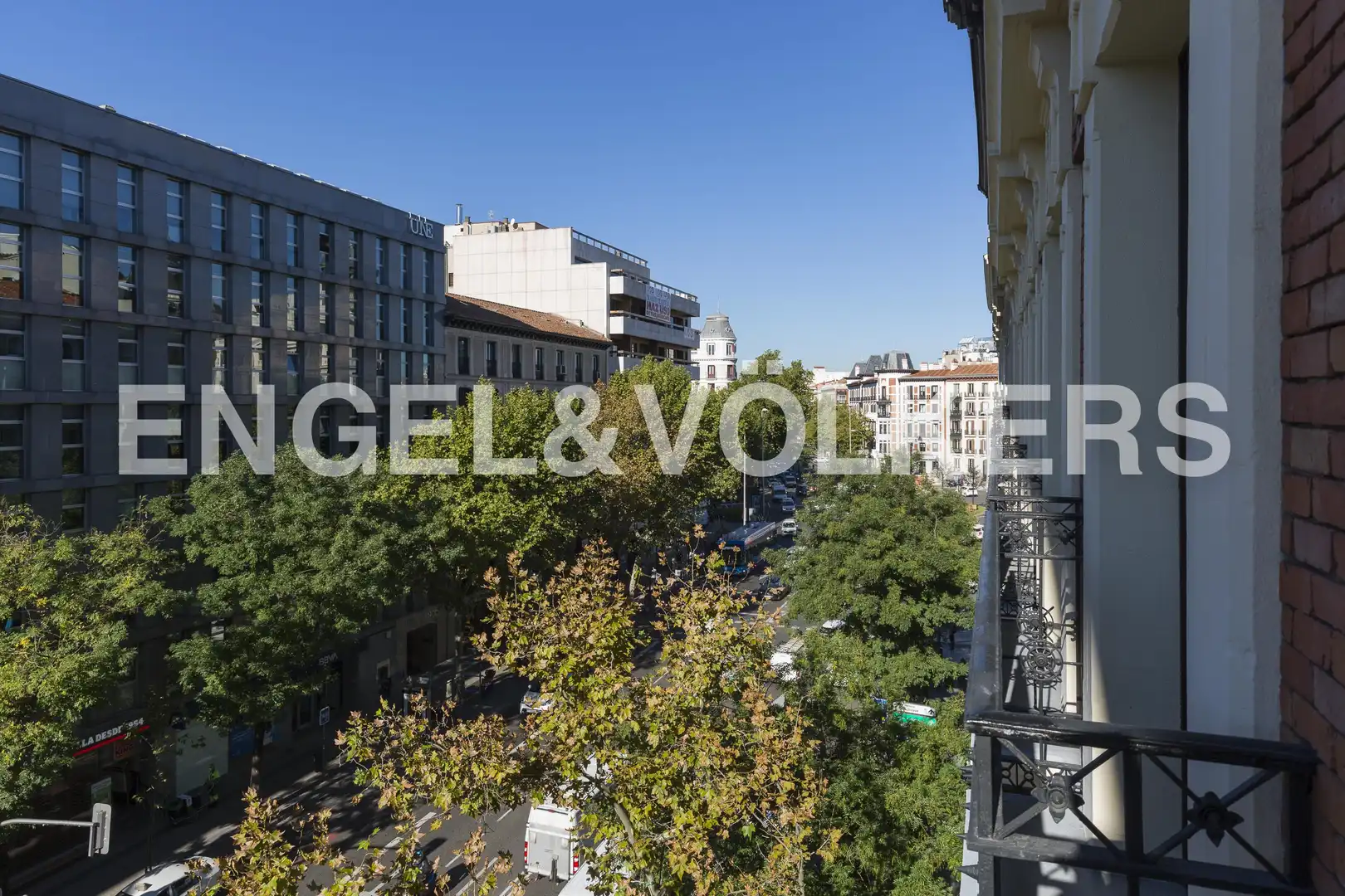 Exterior view of Flat for rent in Madrid  with Air Conditioner, Heating and Storage room
