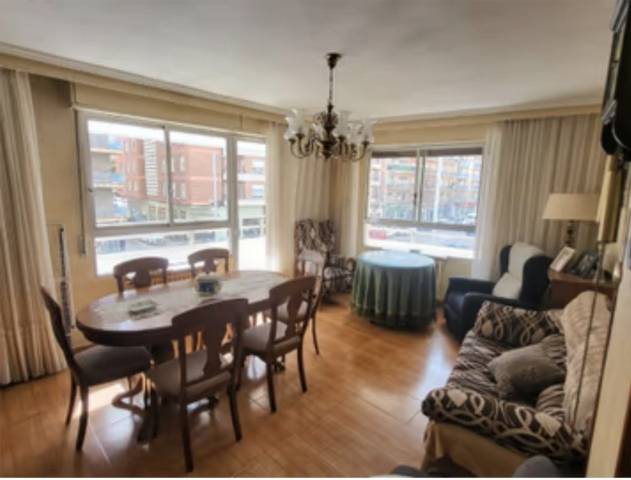 Piso en Venta en Paseo de la Estación, 35 en Garrido Sur