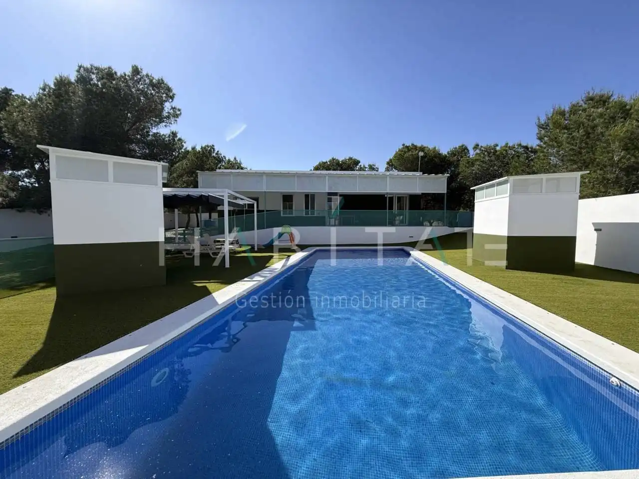 Schwimmbecken von Country house zum Verkauf in Pilar de la Horadada mit Klimaanlage, Privatgarten und Terrasse