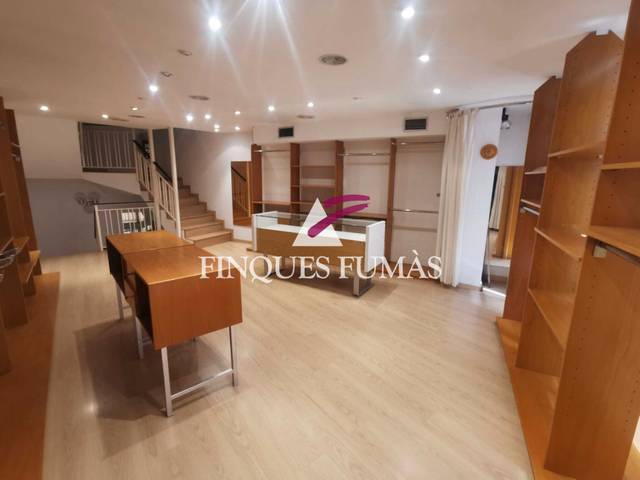 Local comercial en Alquiler en Avinguda de Catalunya en Cervera