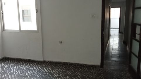 Foto 3 de Piso en venta en C/ Alcañiz, Torrefiel, Valencia Capital