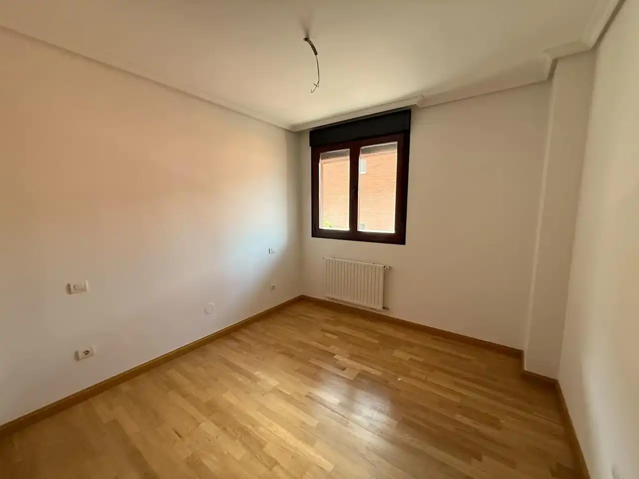 Bedroom of Flat for sale in Castro-Urdiales  with Heating, Parquet flooring and Terrace