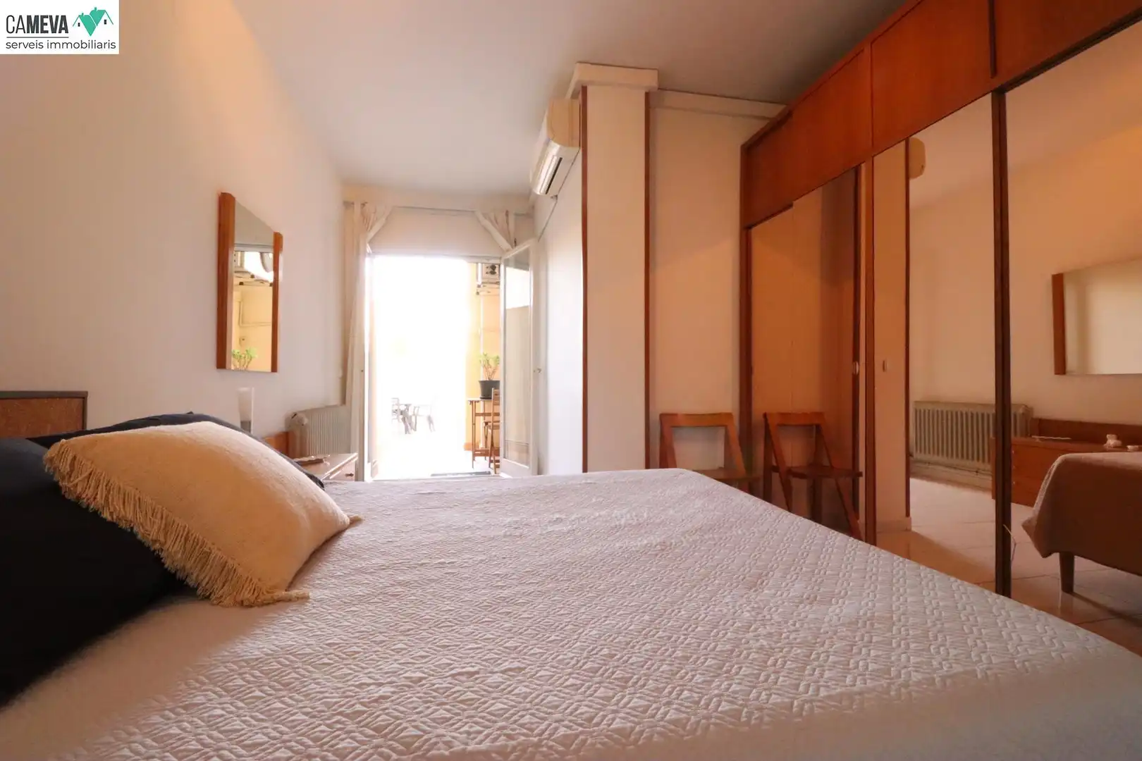 Habitación de Planta baja en venta en Sabadell con Aire acondicionado, Calefacción y Terraza