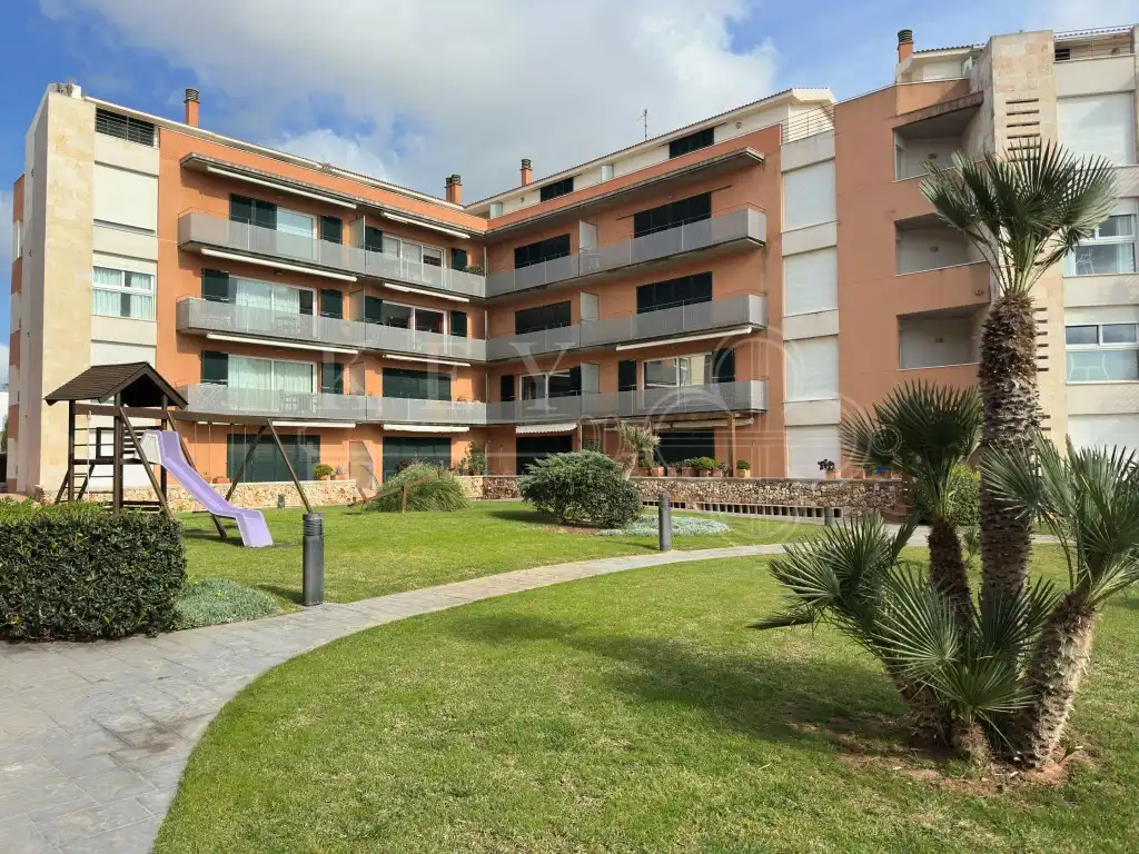 Vista exterior de Apartamento en venta en Ciutadella de Menorca con Aire acondicionado, Calefacción y Jardín privado