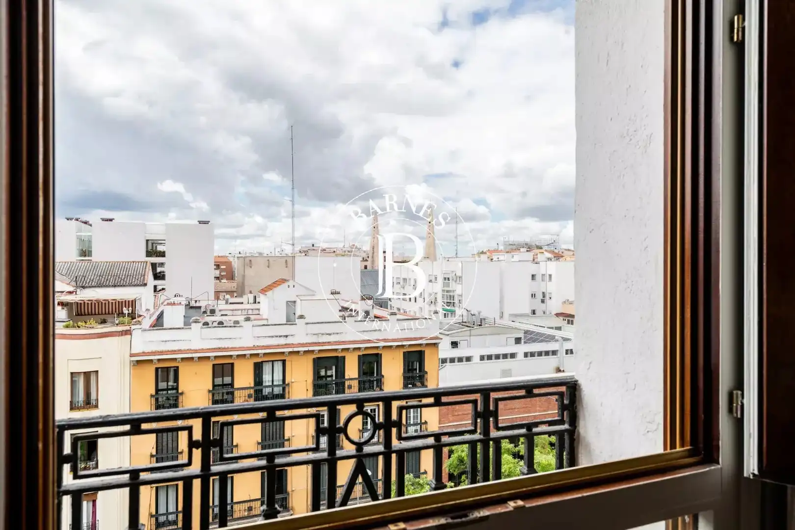 Exterior view of Flat for rent in Madrid  with Air Conditioner, Heating and Furnished
