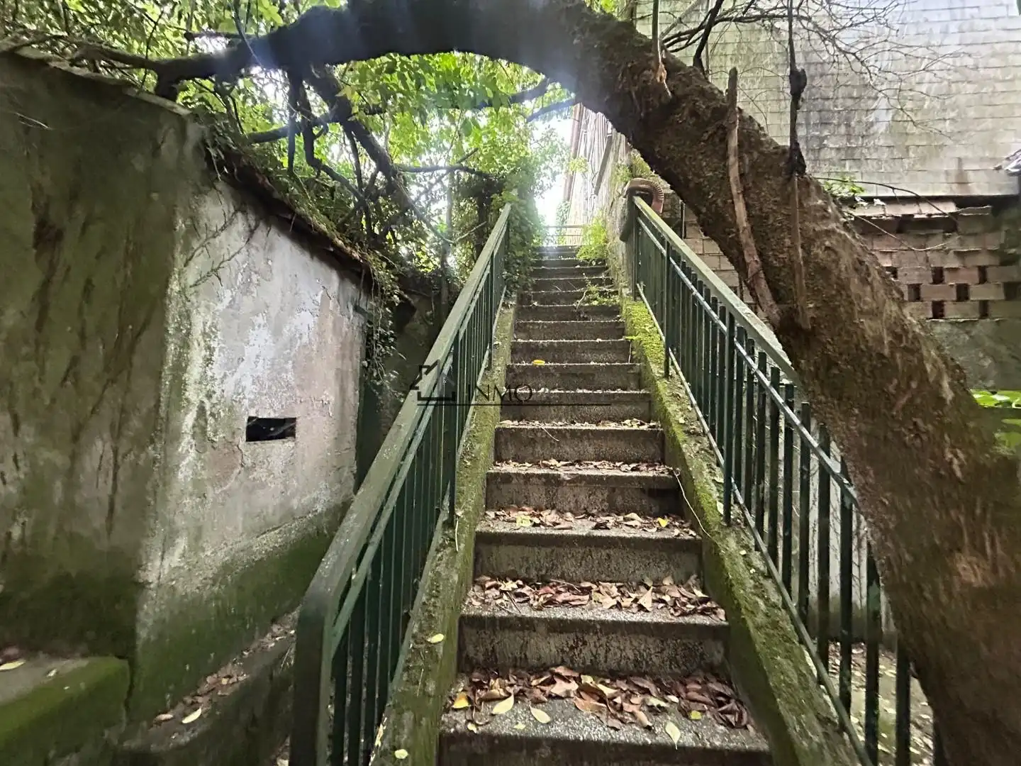 Vista exterior de Casa o xalet en venda en Pontevedra Capital  amb Jardí privat