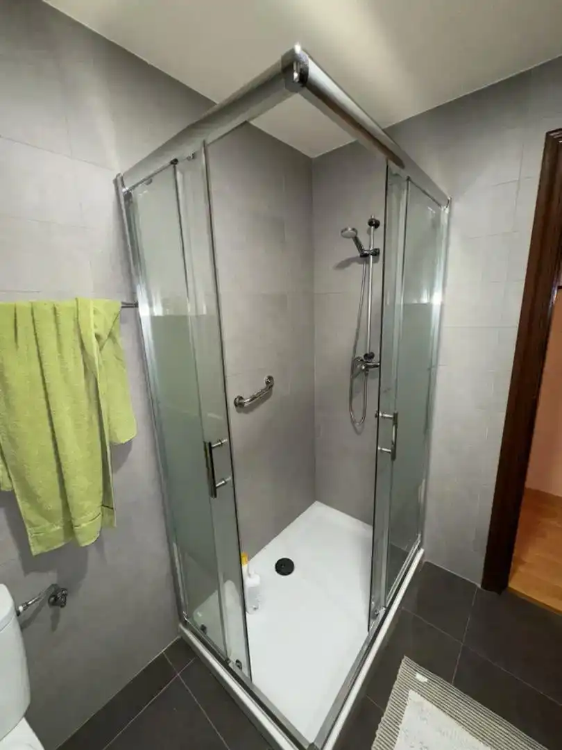 Baño de Piso en venta en Azagra con Parquet y Amueblado