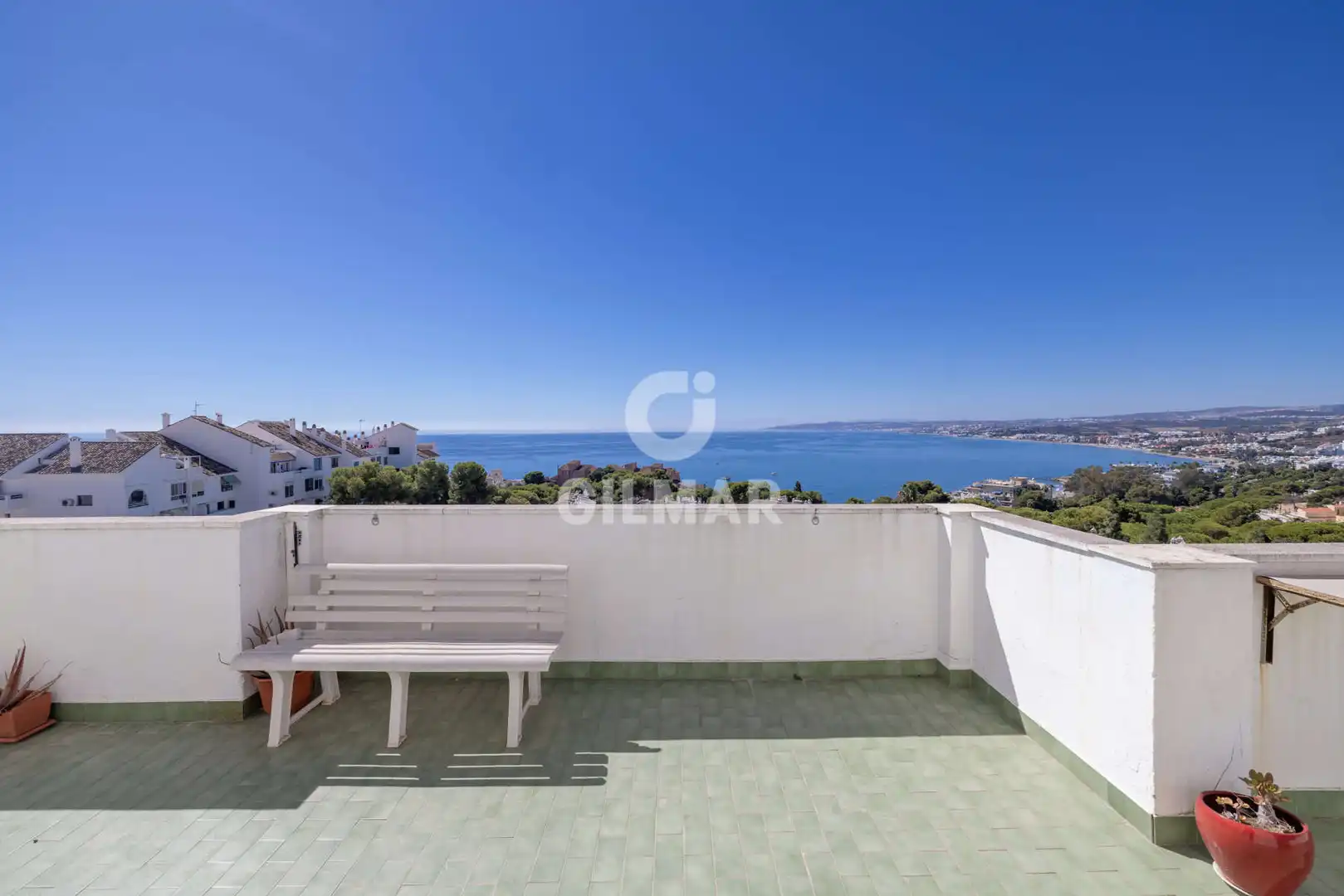 Terrassa de Pis en venda en Estepona amb Calefacció, Piscina i Balcó