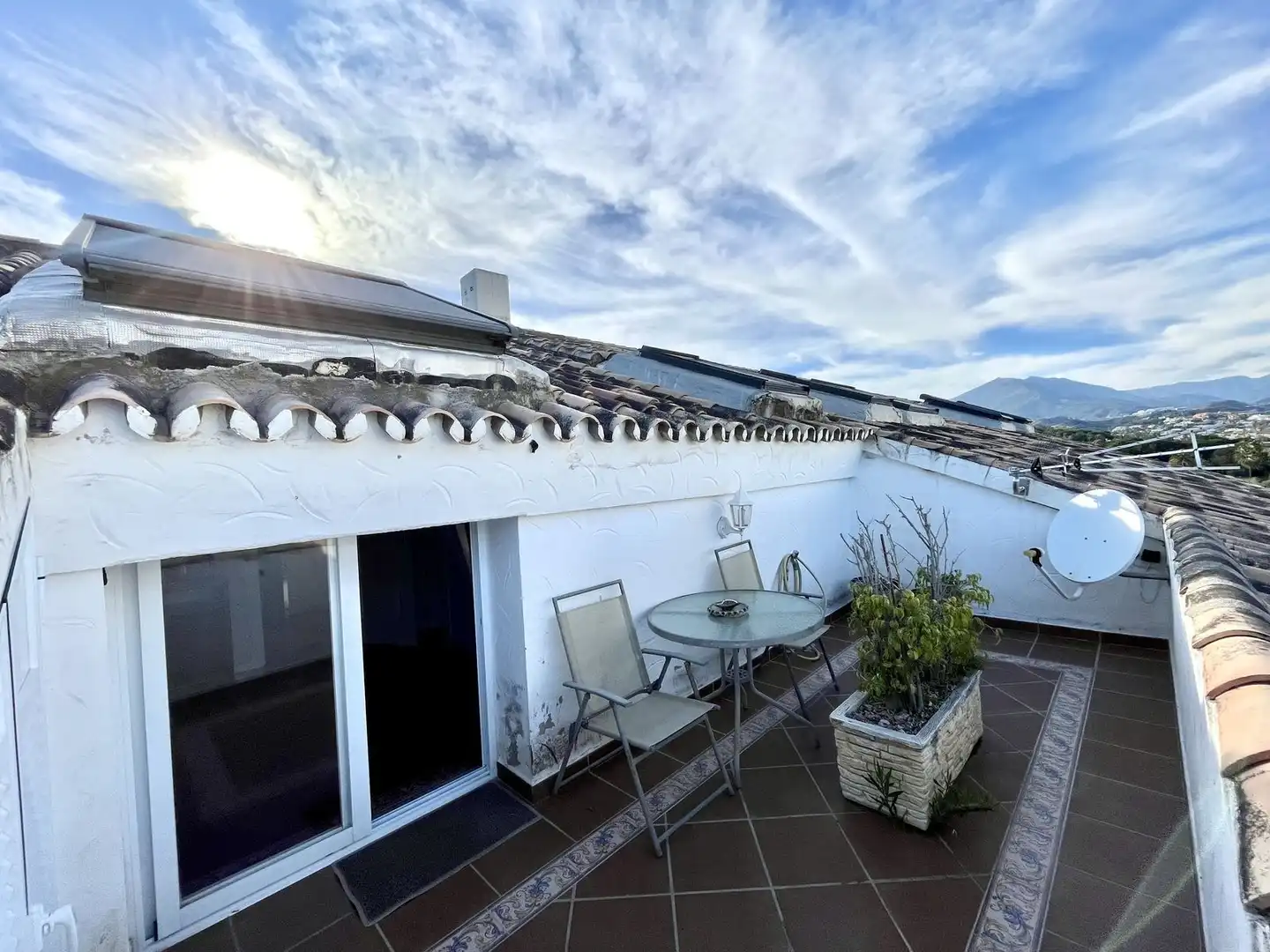 Terraza de Dúplex en venta en Marbella con Aire acondicionado, Trastero y Piscina comunitaria