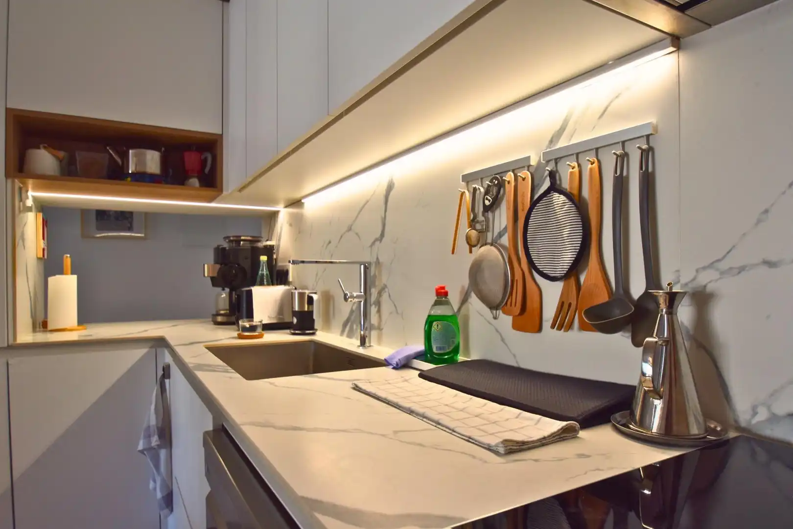 Kitchen of Flat for sale in Vilanova i la Geltrú  with Air Conditioner, Heating and Terrace