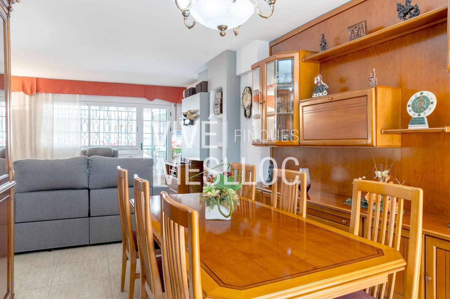 Menjador de Casa o xalet en venda en El Masnou amb Calefacció, Terrassa i Traster