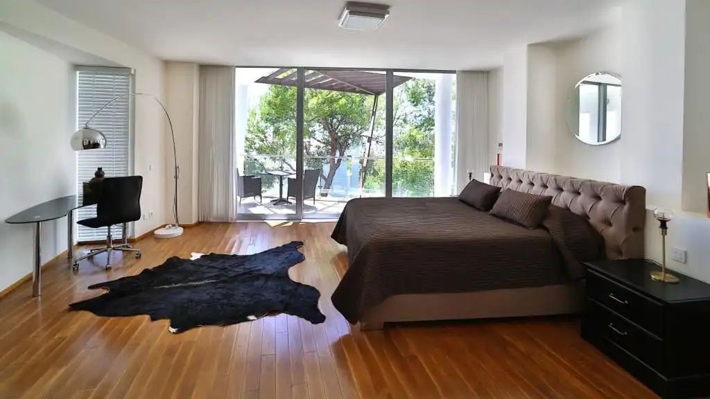 Habitación de Casa o chalet de alquiler en Marbella con Aire acondicionado, Jardín privado y Terraza
