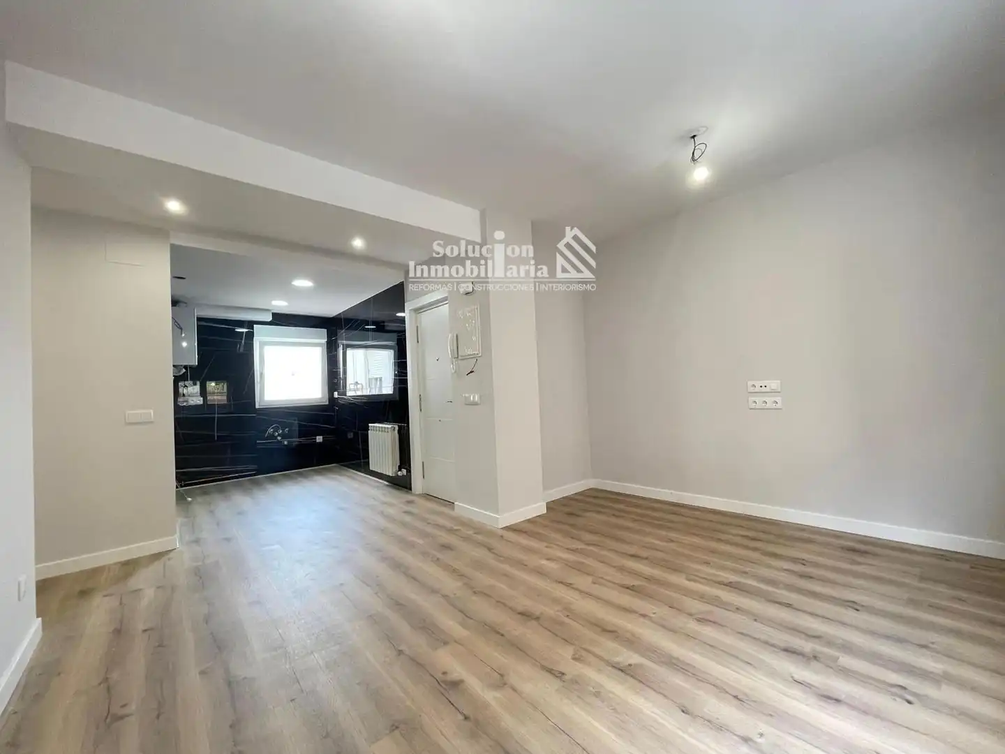 Exterior view of Flat for sale in Salamanca  with Heating