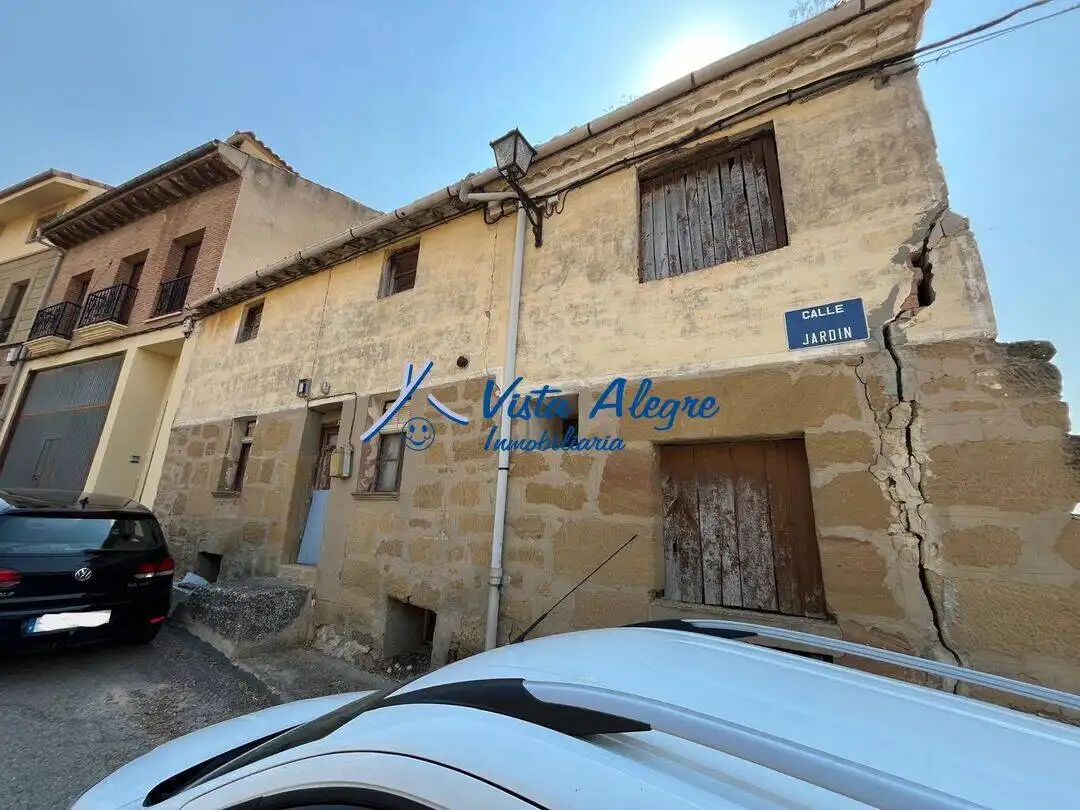 Vista exterior de Casa o xalet en venda en Briones amb Traster