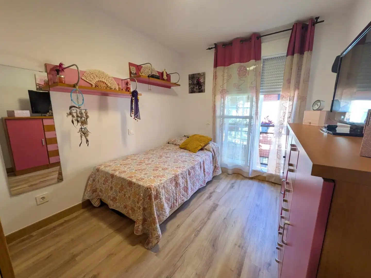 Habitación de Casa o chalet en venta en Ensanche