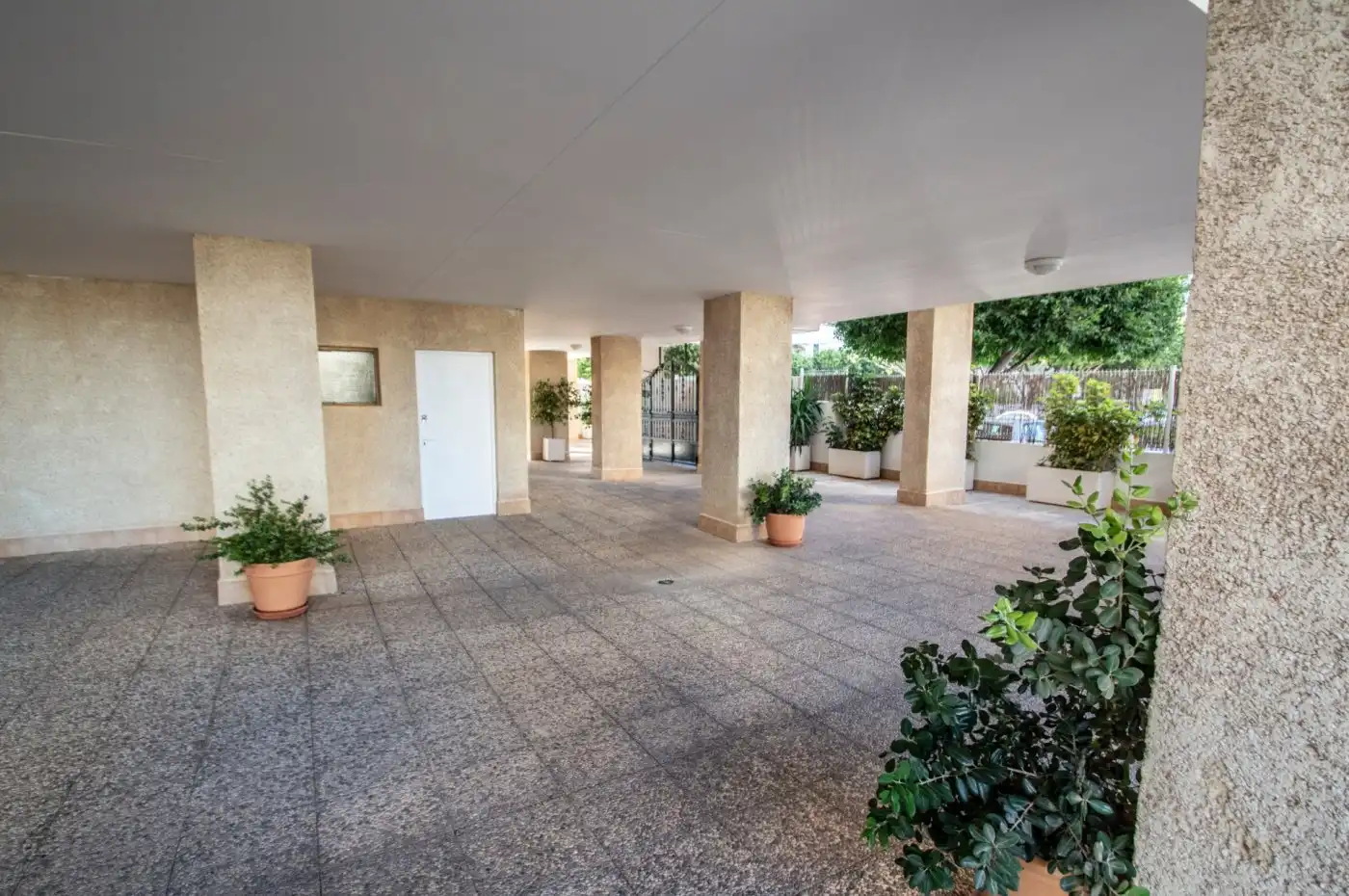 Flat for rent in Roquetas de Mar  with Terrace and Community pool