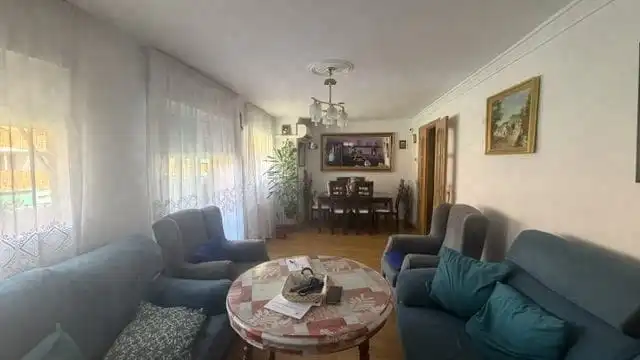 Dúplex con ascensor en venta en Calle de Humanes
