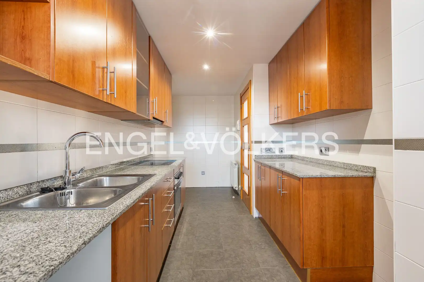Cocina de Piso en venta en Sabadell con Aire acondicionado, Calefacción y Jardín privado
