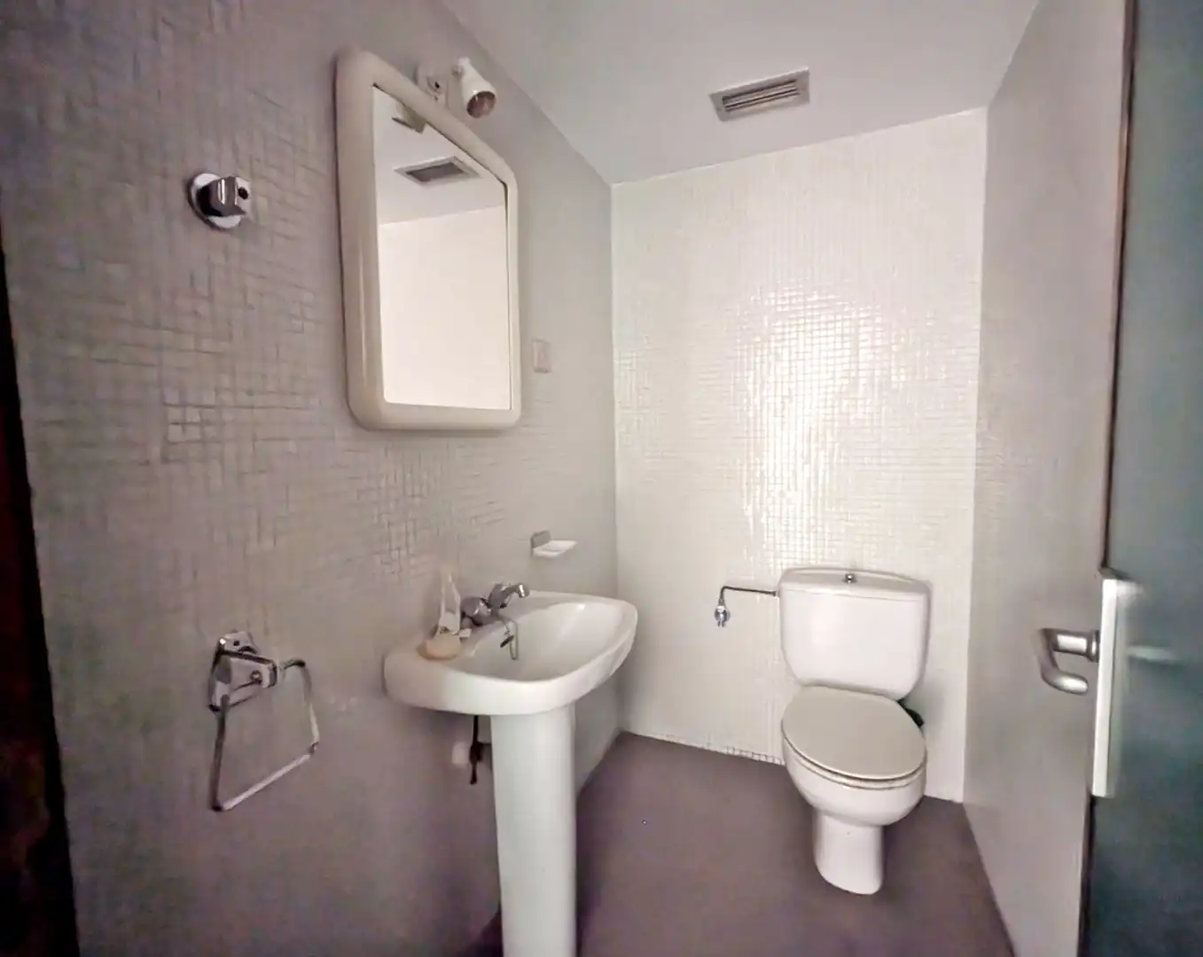 Business premises to rent in Torrelavega - CALLE RUIZ TAGLE, imagen 8