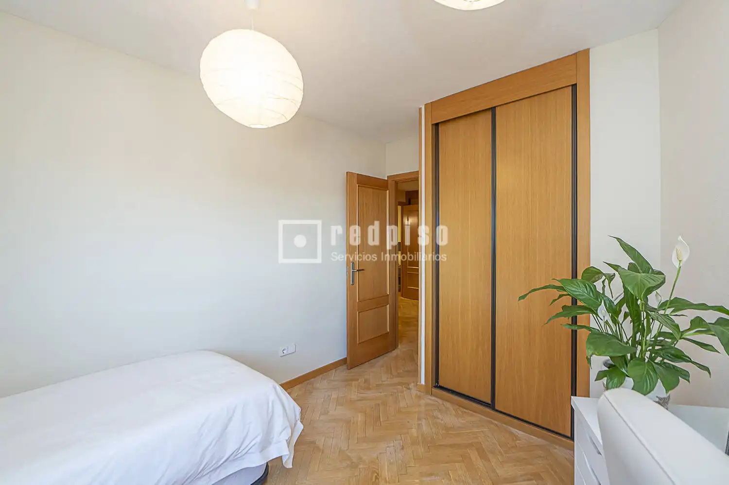 Habitación de Piso en venta en Valdemoro con Aire acondicionado, Calefacción y Jardín privado