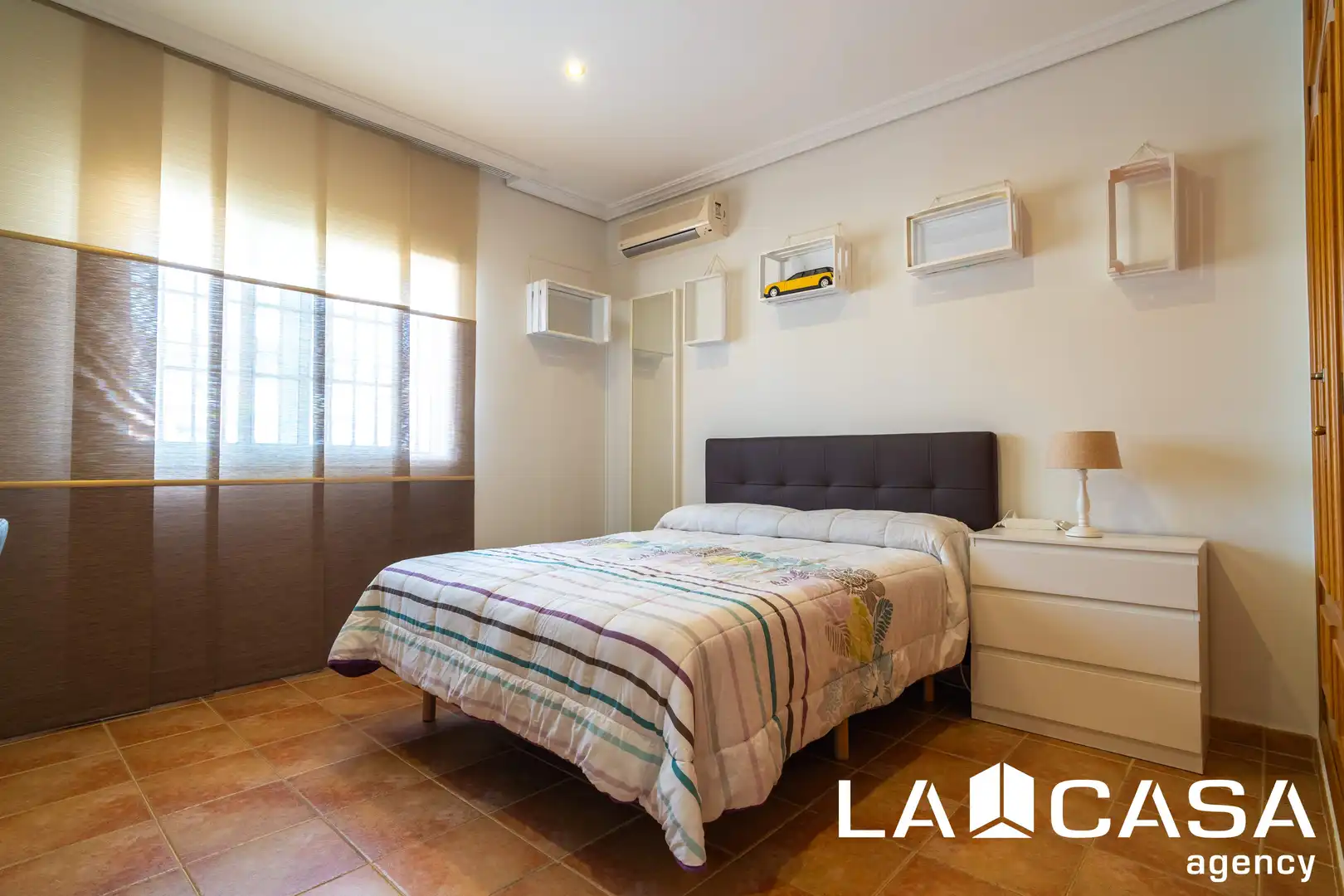 Chalet con piscina en venta en Cerros de Montequinto, imagen 36