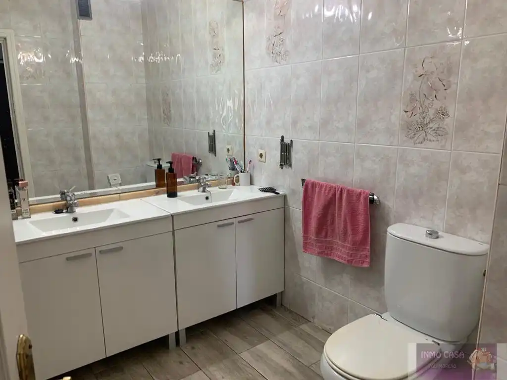 Bany de Casa o xalet per a compartir en Mijas amb Terrassa, Piscina i Moblat
