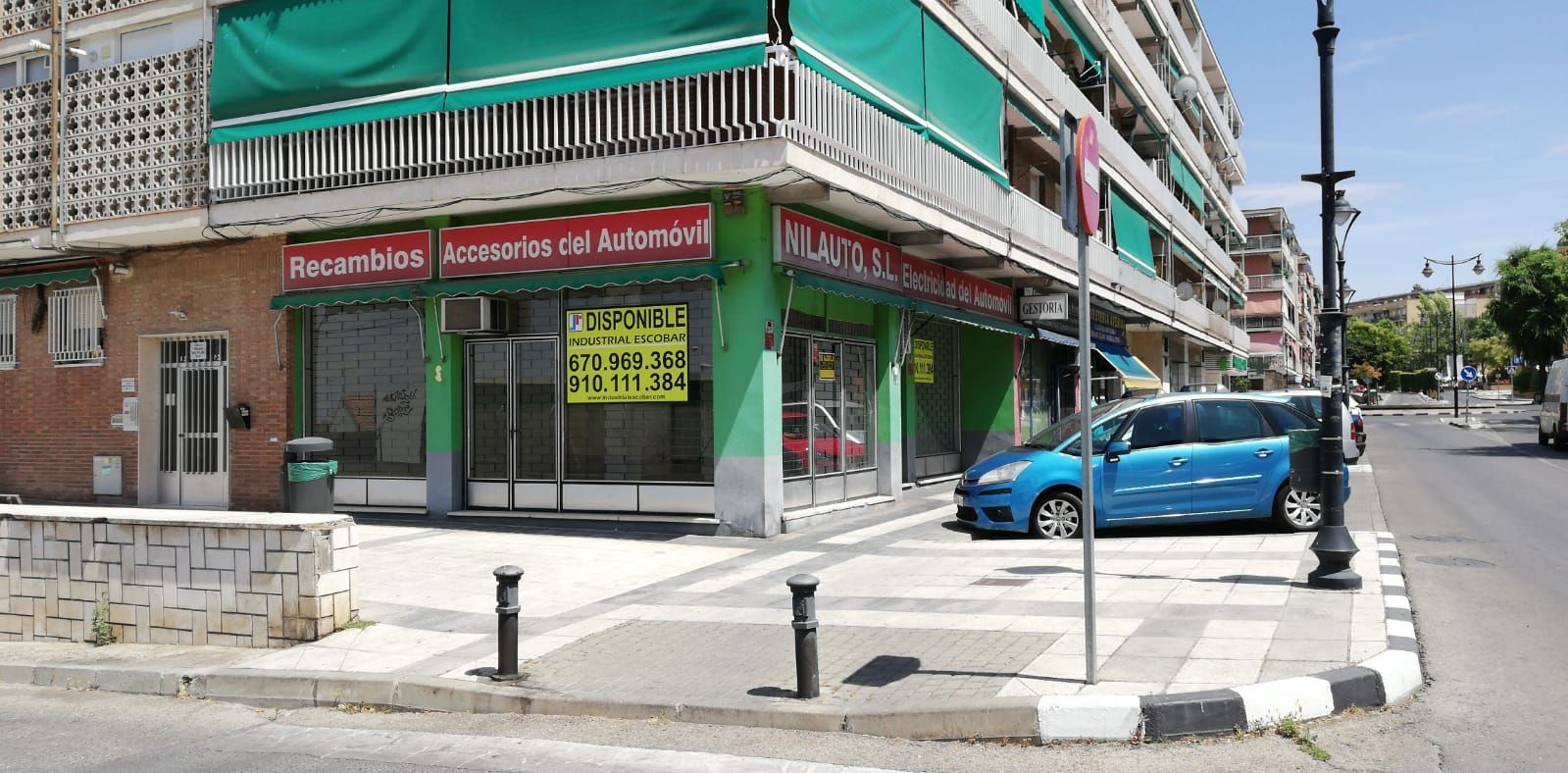 Local de lloguer a Avenida del Ejército, 42, Centro