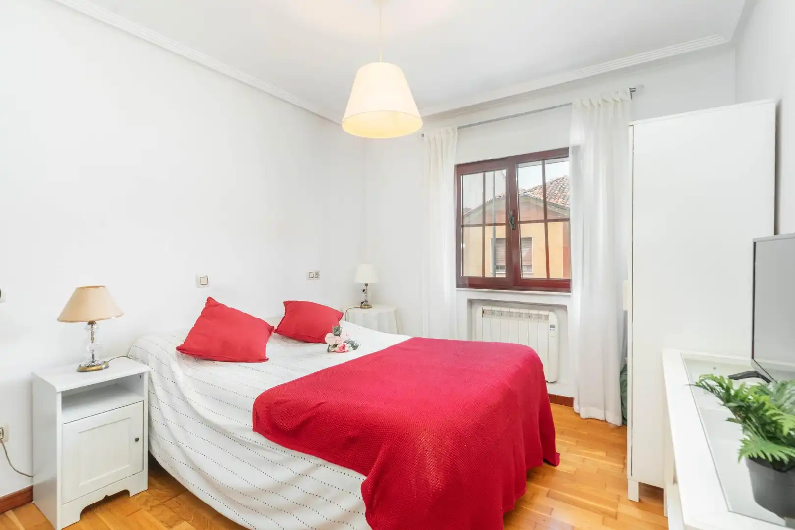 Habitación de Casa o chalet en venta en Llanera con Calefacción, Jardín privado y Terraza