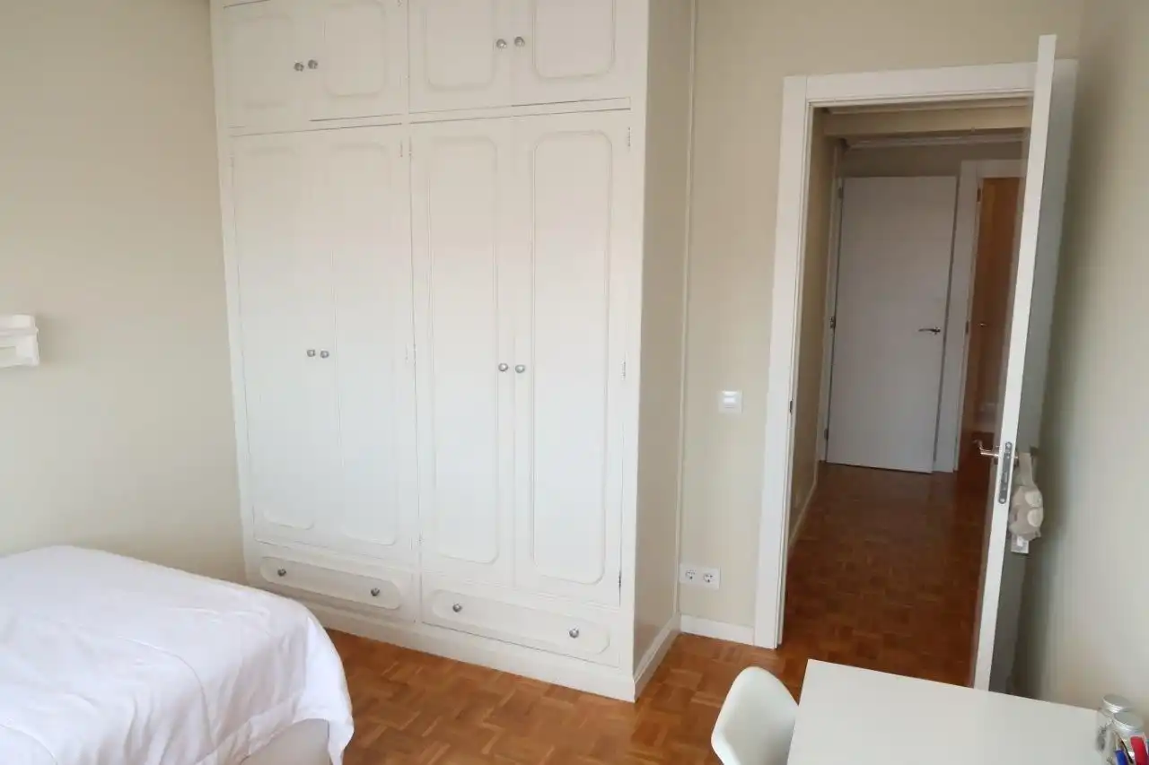 Dormitori de Pis en venda en A Coruña Capital  amb Aire condicionat, Calefacció i Parquet
