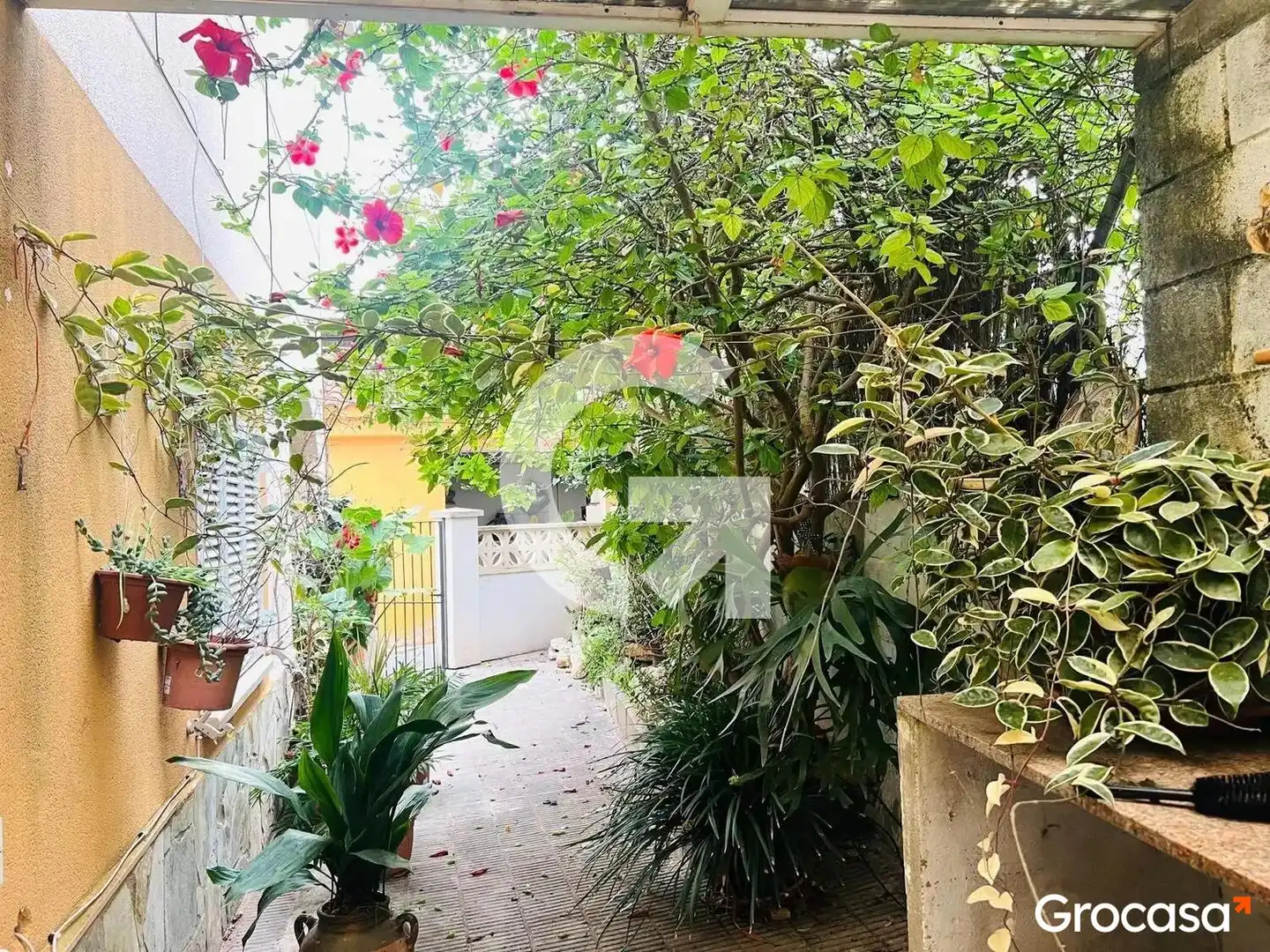 Jardín de Casa o chalet en venta en Vilanova i la Geltrú con Jardín privado, Terraza y Trastero
