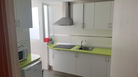 Foto 4 de Piso de alquiler en Calle Demetrio Spinola, Rosaleda - Juventud, Granada Capital