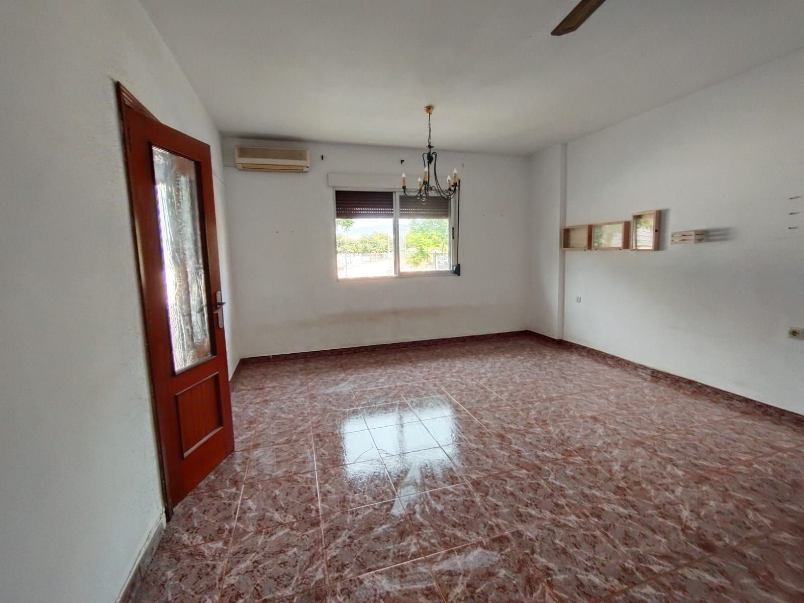 Sala d'estar de Casa adosada en venda en Canals