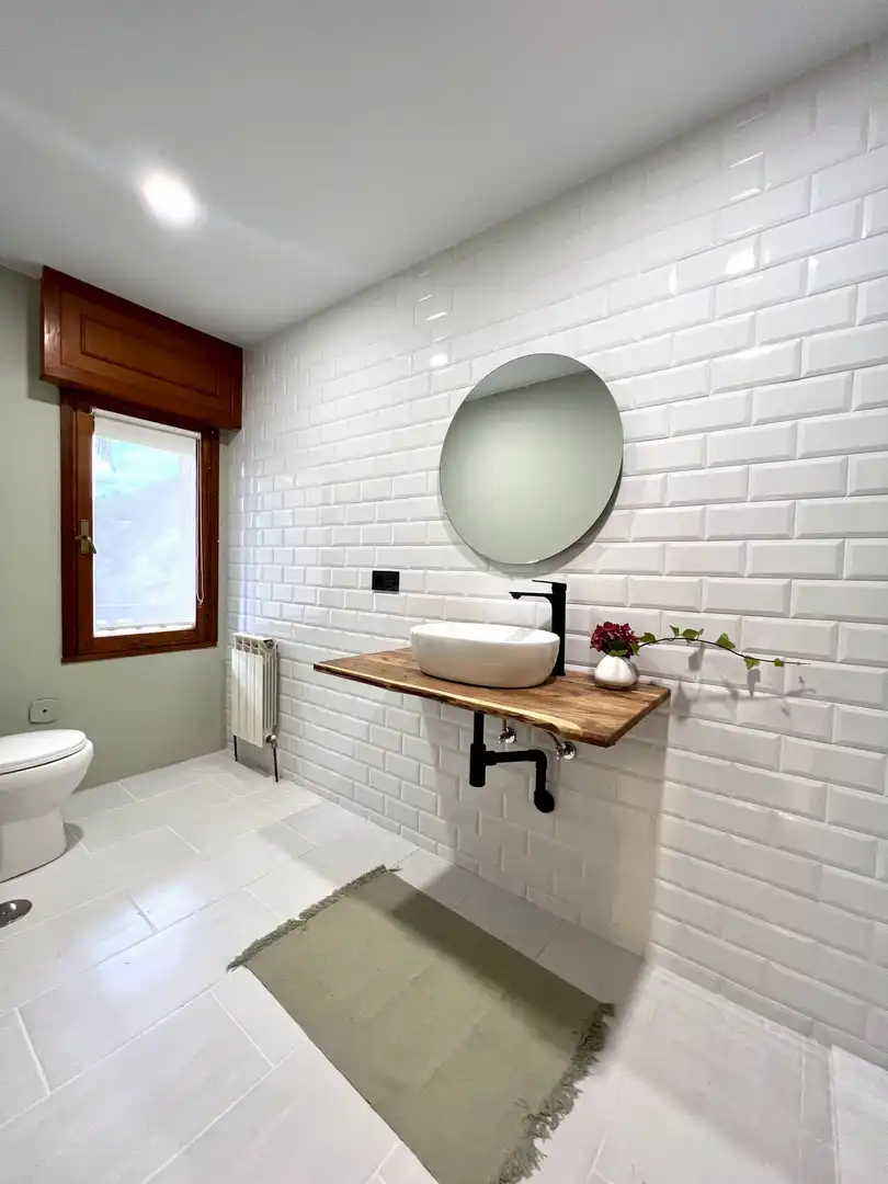 Baño de Casa o chalet en venta en Piloña con Calefacción y Jardín privado