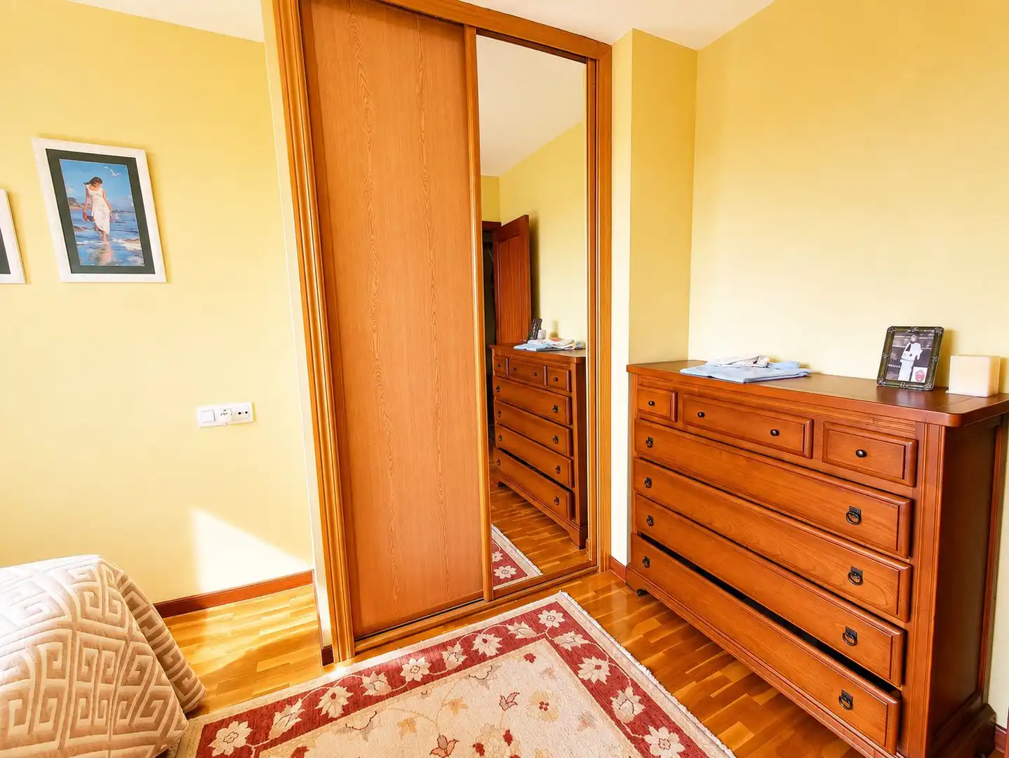 Habitación de Piso en venta en Oviedo  con Calefacción y Trastero