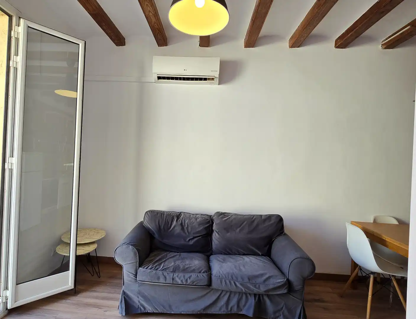 Living room of Flat for sale in Barcelona  with Air Conditioner, Heating and Parquet flooring