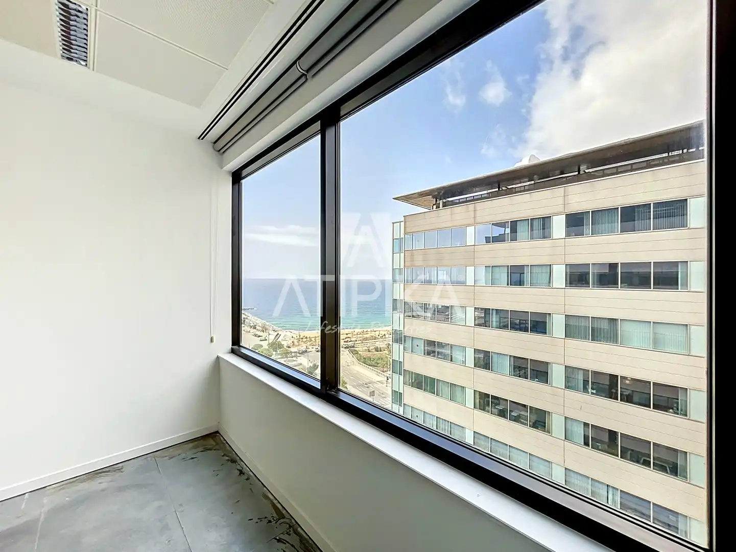 Außenansicht von Büro zur Miete in Barcelona mit Klimaanlage