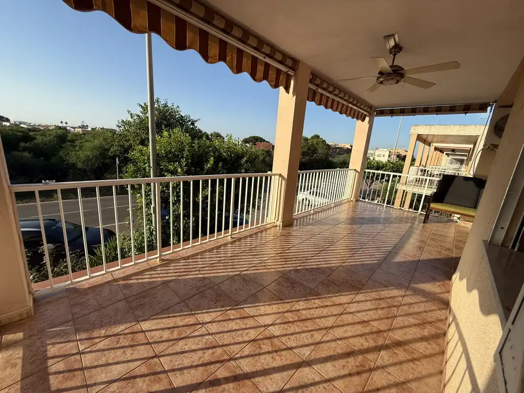 Terrasse von Wohnungen zum Verkauf in Cartagena mit Klimaanlage und Terrasse