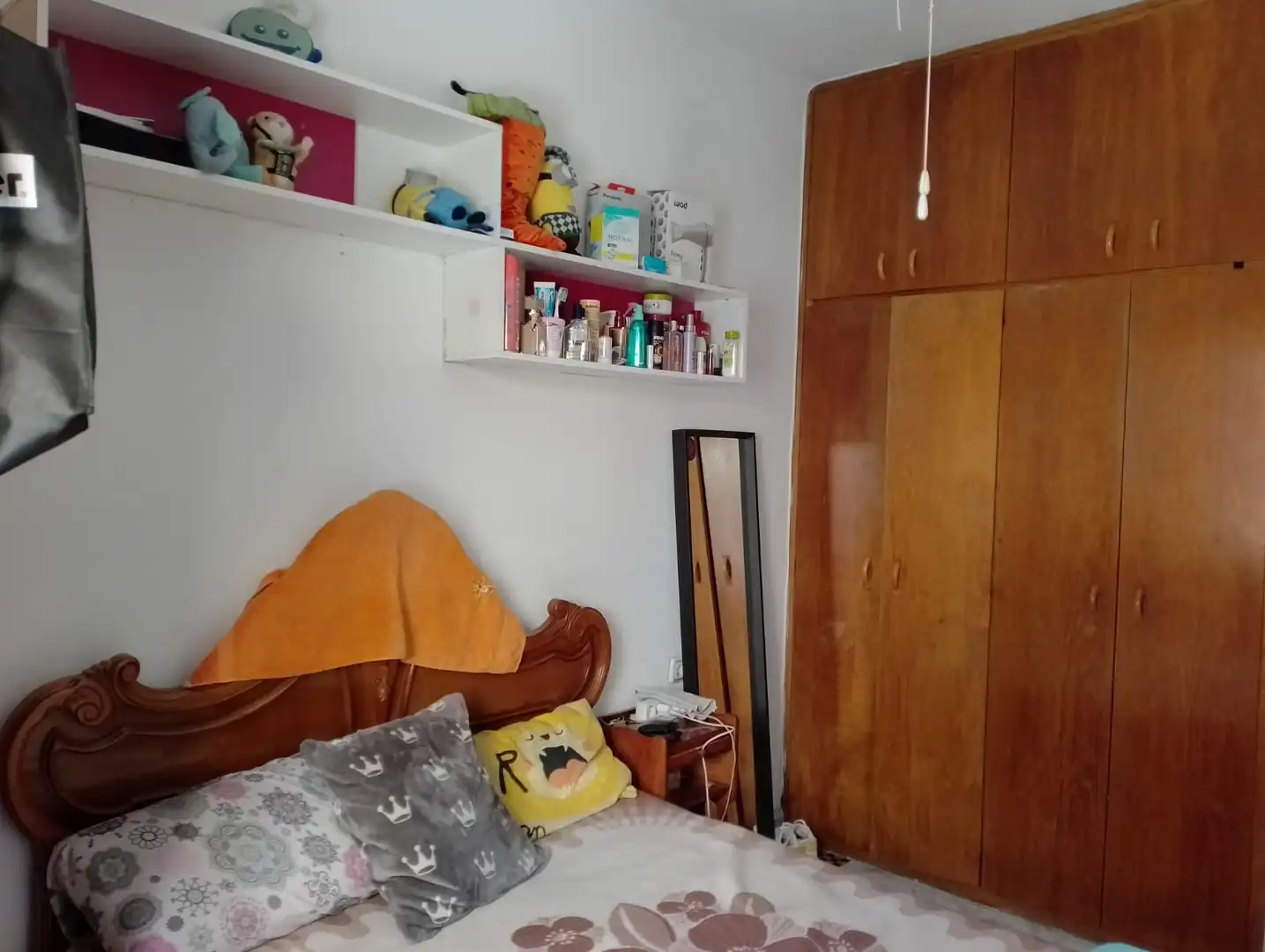 Dormitori de Casa o xalet en venda en Badalona amb Jardí privat, Moblat i Balcó