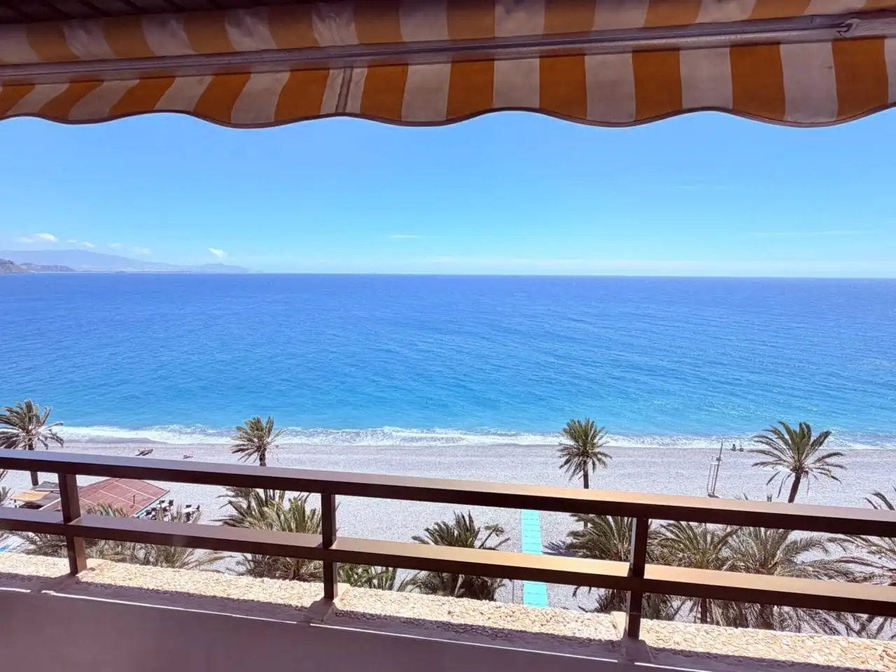 Exterior view of Apartments for sale in Almuñécar  with Air Conditioner and Terrace