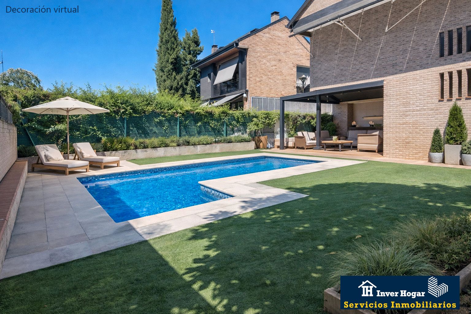 Swimming pool of House or chalet for sale in Las Rozas de Madrid  with Air Conditioner, Heating and Private garden