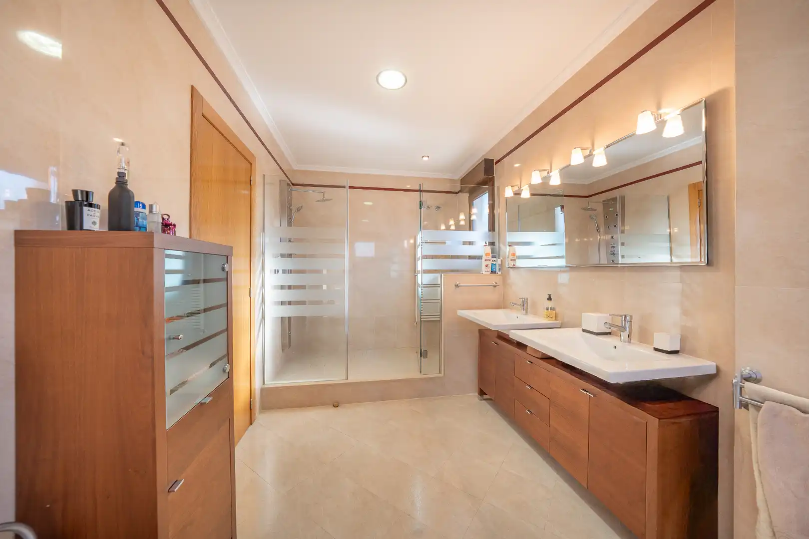 Baño de Casa o chalet en venta en Torrevieja con Aire acondicionado, Calefacción y Jardín privado