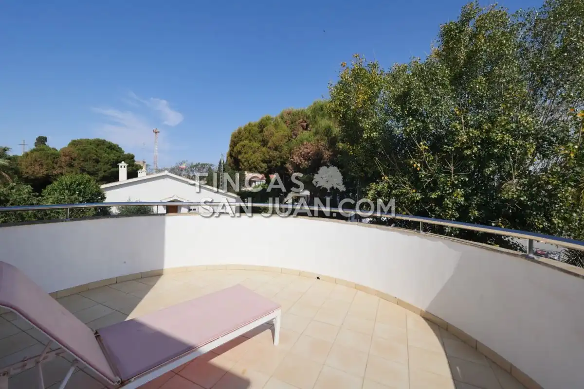 Terrassa de Casa o xalet en venda en Sant Joan d'Alacant amb Aire condicionat, Calefacció i Terrassa