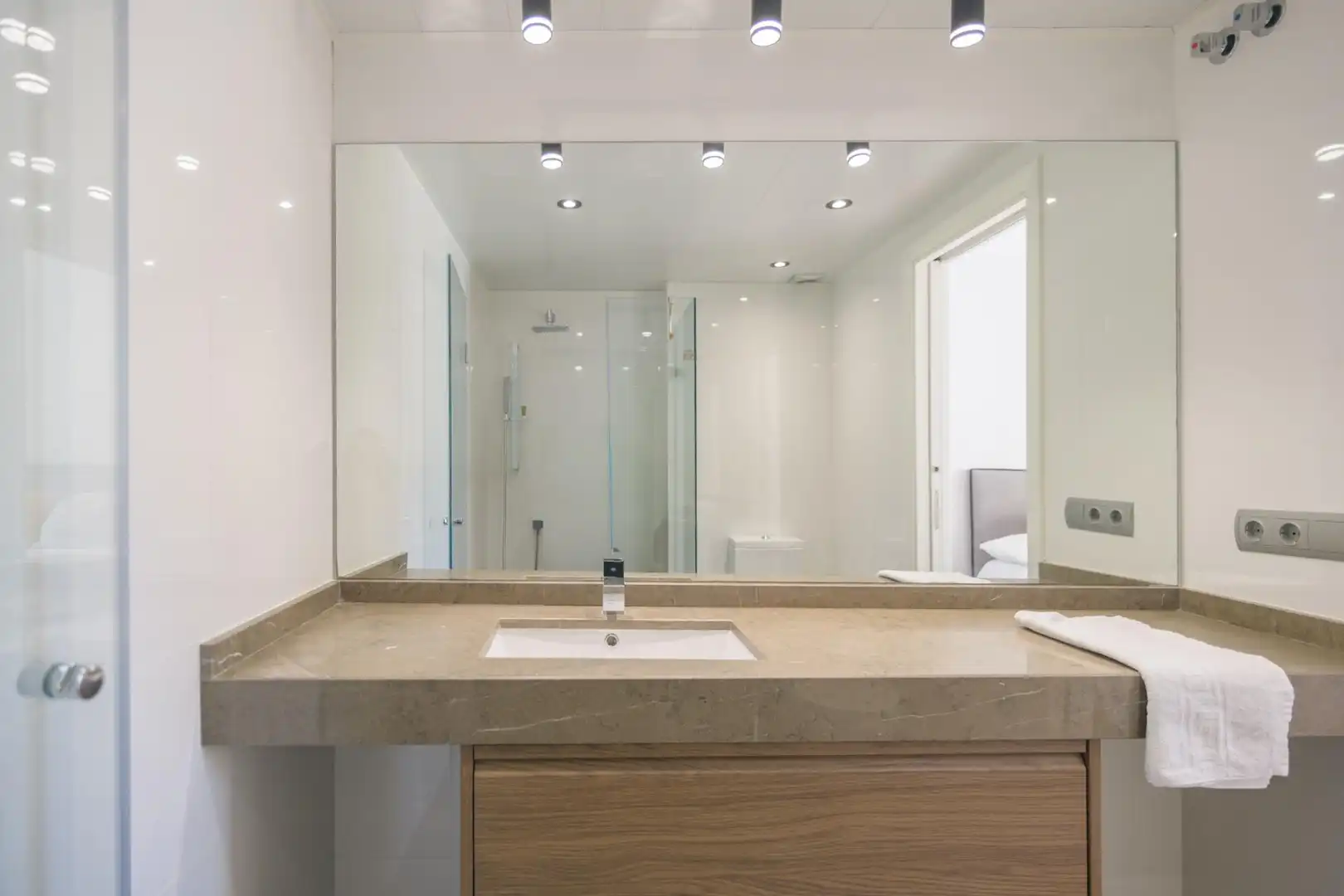 Baño de Apartamento en venta en Málaga con Aire acondicionado, Calefacción y Terraza
