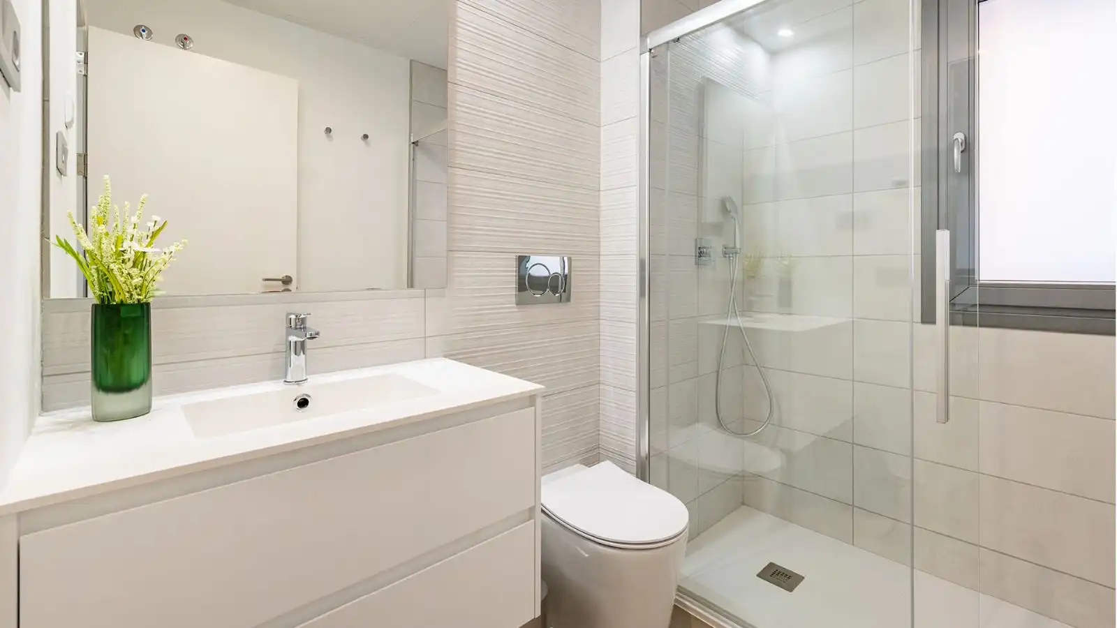 Bany de Apartament en venda en Ses Salines amb Aire condicionat, Calefacció i Jardí privat