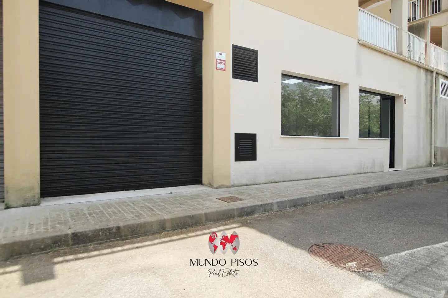 Local comercial en venda a Llevant, imagen 16