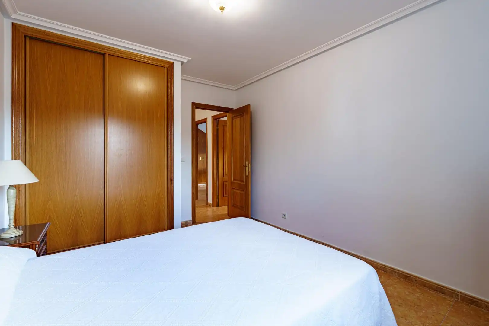Habitación de Casa o chalet en venta en Ourense Capital  con Calefacción, Jardín privado y Balcón